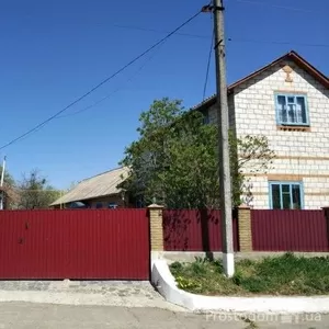 Дом,  хоз.постройки,  сад (домовладение) в с.Мизяковские Хутора,  Вин. р-