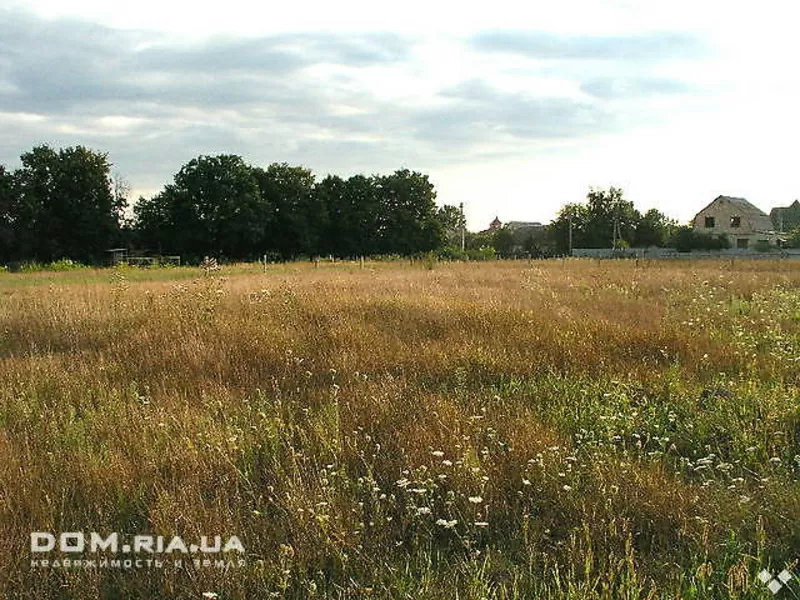 продам участок под застройку в селе Стадница