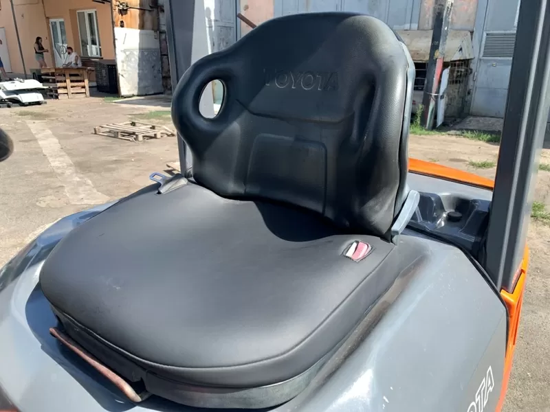 Вилковий автонавантажувач Toyota на 1.5 тонни. Модель: 7FGL15.  10
